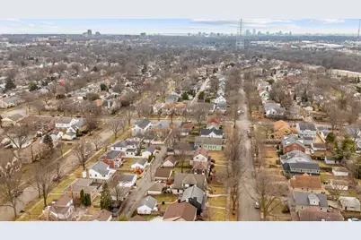 4522 N Marlborough Dr, Shorewood, WI 53211 - Photo 28