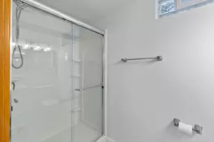 4522 N Marlborough Dr, Shorewood, WI 53211 - Photo 22