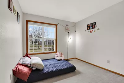 10393 S Katie Dr, Oak Creek, WI 53154 - Photo 12