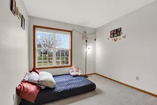 10393 S Katie Dr, Oak Creek, WI 53154 - Photo 12