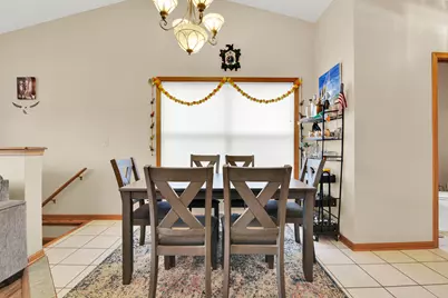 10393 S Katie Dr, Oak Creek, WI 53154 - Photo 10