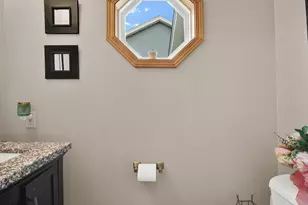 10393 S Katie Dr, Oak Creek, WI 53154 - Photo 16