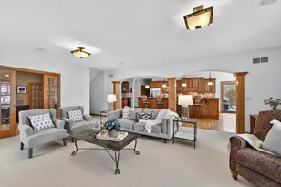 W287N6371 Broadwing Ct, Merton, WI 53029 - Photo 2