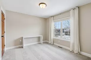 3810 Creekside Dr, Waukesha, WI 53189 - Photo 30