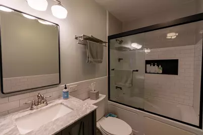 216 E Brown St, Milwaukee, WI 53212 - Photo 12