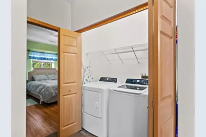 4026  Hazelnut Ct, Sheboygan, WI 53081 - Photo 16