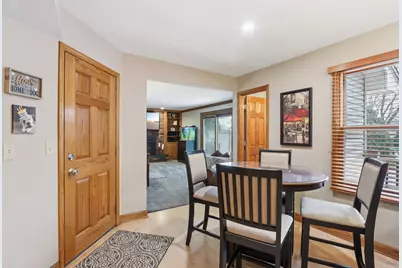 W224N2507  Ridgewood Ln, Pewaukee, WI 53186 - Photo 18