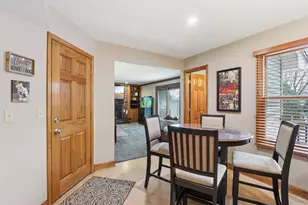 W224N2507 Ridgewood Ln, Pewaukee, WI 53186 - Photo 18