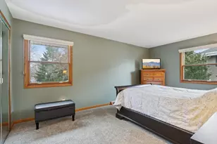 W224N2507 Ridgewood Ln, Pewaukee, WI 53186 - Photo 28