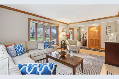 W224N2507  Ridgewood Ln, Pewaukee, WI 53186 - Photo 12