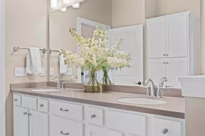 1380  Prairie Creek Cir #16E, Oconomowoc, WI 53066 - Photo 22