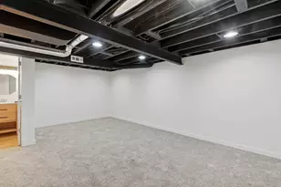 247 S 17th Ave, West Bend, WI 53095 - Photo 22