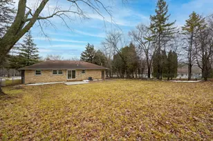 247 S 17th Ave, West Bend, WI 53095 - Photo 26