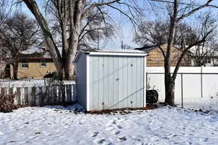 670 Sarnia St, Winona, MN 55987 - Photo 26