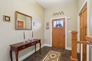 515 Wynnewood Ct, Waukesha, WI 53188 - Photo 10