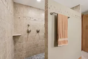 515 Wynnewood Ct, Waukesha, WI 53188 - Photo 54