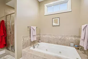 515 Wynnewood Ct, Waukesha, WI 53188 - Photo 32
