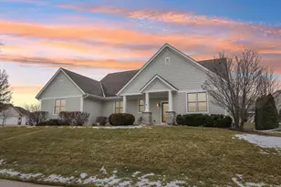 515 Wynnewood Ct, Waukesha, WI 53188 - Photo 2