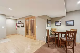 515 Wynnewood Ct, Waukesha, WI 53188 - Photo 48