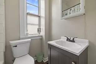 1220 N Wisconsin St, Racine, WI 53402 - Photo 6