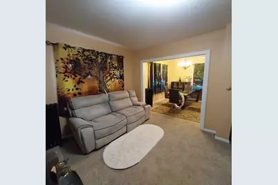 2135 S 74th St, West Allis, WI 53219 - Photo 2