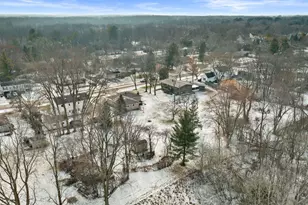 4740 St Regis Dr, Racine, WI 53403 - Photo 34