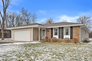 4740 St Regis Dr, Racine, WI 53403 - Photo 6