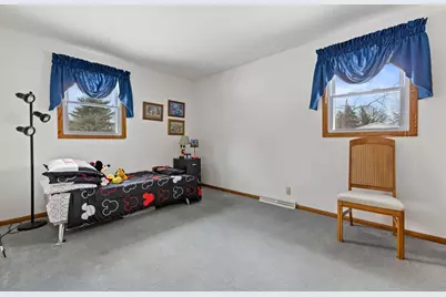 4740  St Regis Dr, Racine, WI 53403 - Photo 22