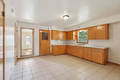 1509  Pine St, South Milwaukee, WI 53172 - Photo 12