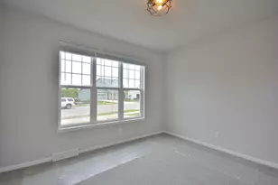641 Standing Stone Dr, Waukesha, WI 53189 - Photo 4