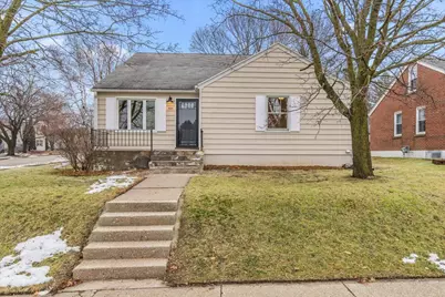 305 S Silverbrook Dr, West Bend, WI 53095 - Photo 2