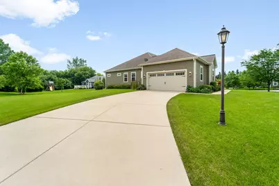 7208 W River Birch Dr, Mequon, WI 53092 - Photo 36