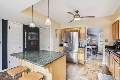 4421 W Ohio Ave, Greenfield, WI 53219 - Photo 12