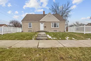 1723 N 17th St, Sheboygan, WI 53081 - Photo 1