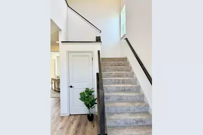 S54W25487  Pebble Brook Ct, Waukesha, WI 53189 - Photo 8