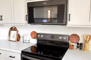 S54W25487 Pebble Brk Ct, Waukesha, WI 53189 - Photo 58