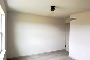 S54W25487 Pebble Brk Ct, Waukesha, WI 53189 - Photo 44