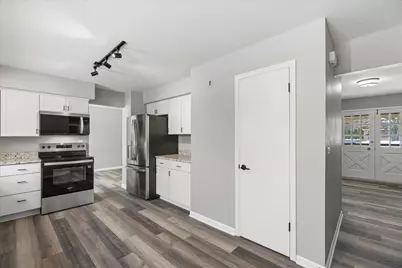 4335 N 145th St, Brookfield, WI 53005 - Photo 6