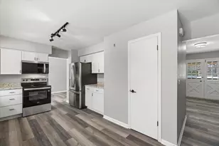 4335 N 145th St, Brookfield, WI 53005 - Photo 6