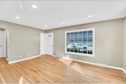 3410  5th Ave, Racine, WI 53402 - Photo 6