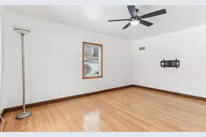 17145  Judith Ln, Brookfield, WI 53005 - Photo 4