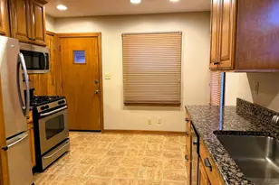2201 S 73rd St, West Allis, WI 53219 - Photo 8