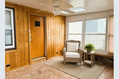 2201 S 73rd St, West Allis, WI 53219 - Photo 24