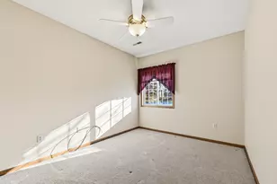 14824 W Arrowhead Ln, New Berlin, WI 53151 - Photo 20