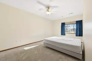 14824 W Arrowhead Ln, New Berlin, WI 53151 - Photo 16