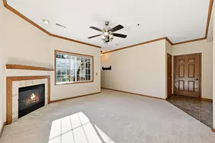 14824 W Arrowhead Ln, New Berlin, WI 53151 - Photo 10