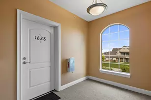 W206N16743 Blackberry Cir, Jackson, WI 53037 - Photo 16