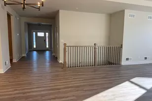 528 Kiddle Ln, Racine, WI 53182 - Photo 6