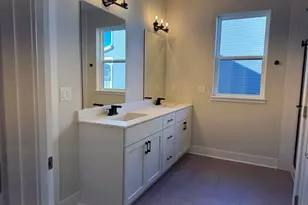 528 Kiddle Ln, Racine, WI 53182 - Photo 10