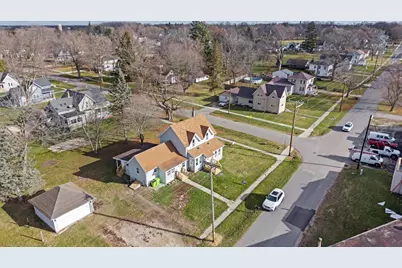 144  Seymour St, Sharon, WI 53585 - Photo 40